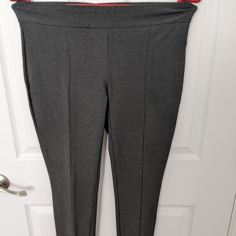 Hilary Radley Gray Pull On Pants Size Medium